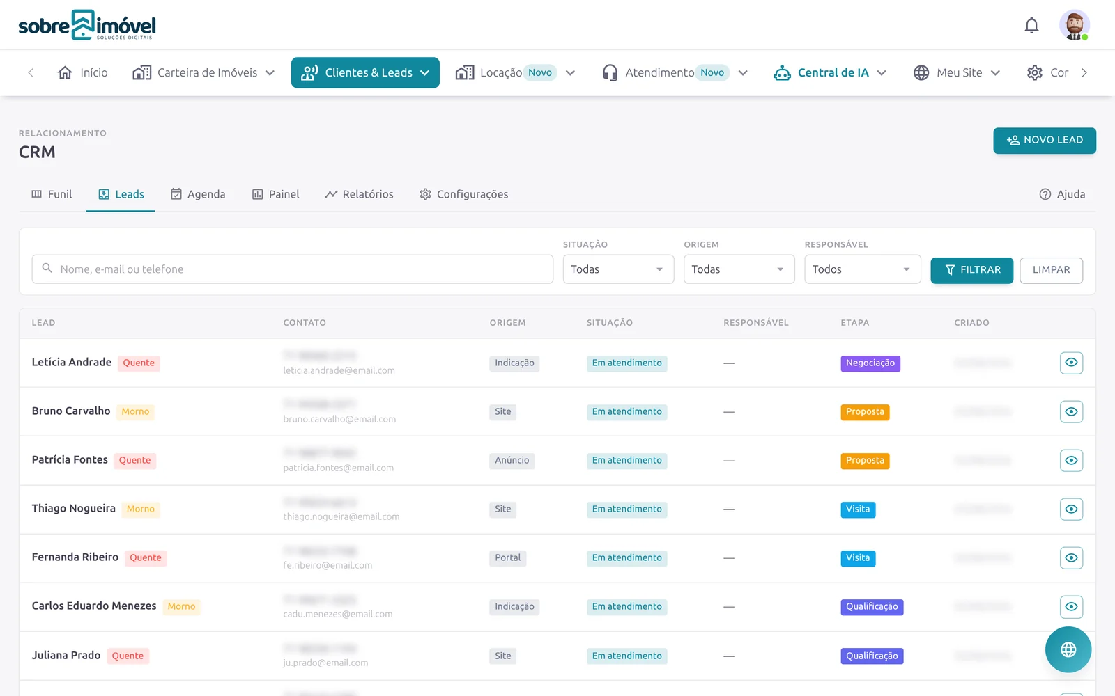 Lista de leads do CRM com temperatura, origem e etapa